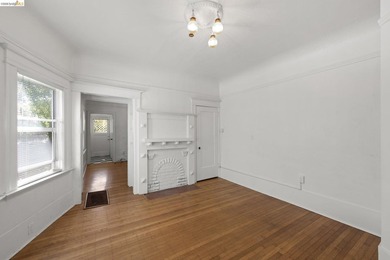 In the heart of the vibrant Rockridge corridor, two minutes from - photo 33