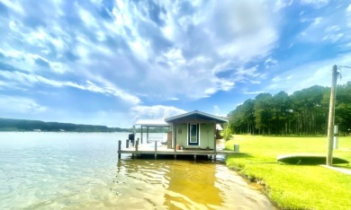 Lake Home For Sale in Pachuta, Mississippi