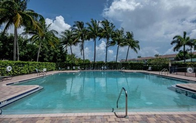 Great opportunity to own in a desirable Riviera Beach community! - photo 10