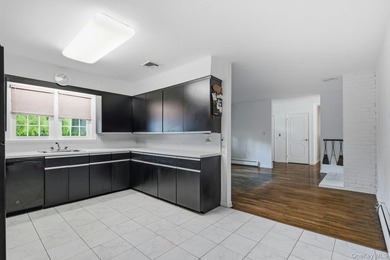 Proudly offered for the very first time, this meticulously - photo 10