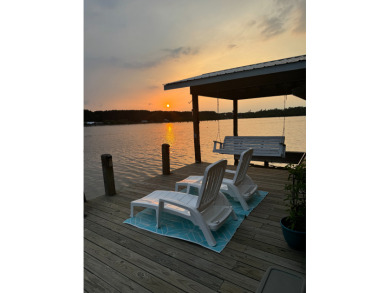 PRICE IMPROVEMENT !!  Quaint Boathouse on Extra Large Lot! - photo 8