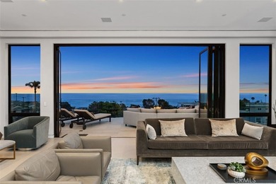 STUNNING 180-DEGREE OCEAN VIEWS, PRIME LOCATION, PRISTINE - photo 2