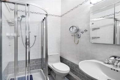 Welcome to this truly one-of-a-kind top-floor duplex condominium - photo 14