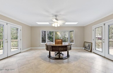 Beautiful Amazing home in Gautier. It has a NEW ROOF and New AC - photo 16