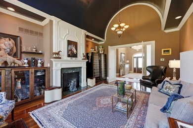 Beautifully maintained, thoughtfully appointed, and ideally - photo 17