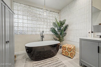 This one-of-a-kind, 4 bed 3 bath home is beautiful, modern, and - photo 18