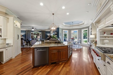 Beautifully maintained, thoughtfully appointed, and ideally - photo 18