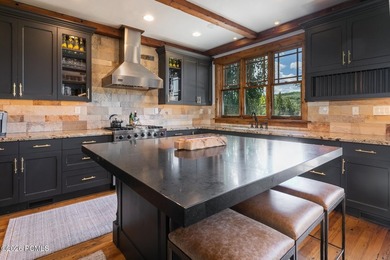 Meticulously maintained 4,037 sq. ft., 5 BR attached Tuhaye Home - photo 19