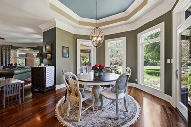 Beautifully maintained, thoughtfully appointed, and ideally - photo 23