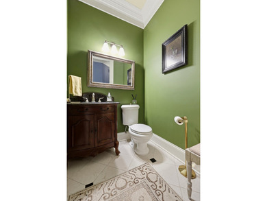 Beautifully maintained, thoughtfully appointed, and ideally - photo 31