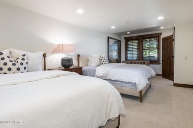 Meticulously maintained 4,037 sq. ft., 5 BR attached Tuhaye Home - photo 35
