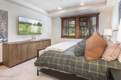 Meticulously maintained 4,037 sq. ft., 5 BR attached Tuhaye Home - photo 37