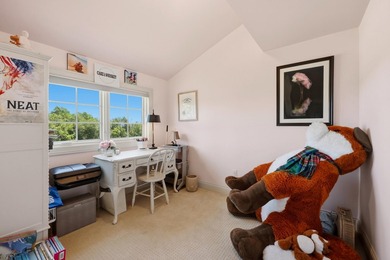 Beautifully maintained, thoughtfully appointed, and ideally - photo 46