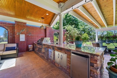 Beautifully maintained, thoughtfully appointed, and ideally - photo 58
