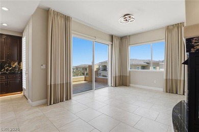 Rare luxury penthouse in the highly sought-after Mira Villa - photo 23