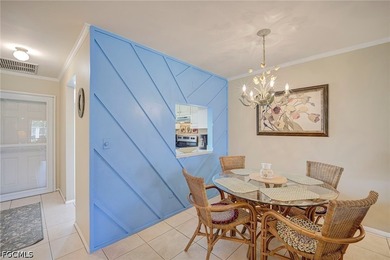 Wake up just minutes from the water and spend your days enjoying - photo 6