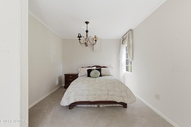 Prime Kingston Location with Seasonal Lake Views & Timeless - photo 28