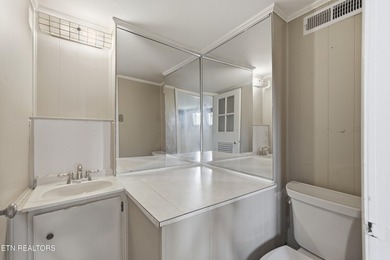 Prime Kingston Location with Seasonal Lake Views & Timeless - photo 38