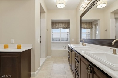 Rare luxury penthouse in the highly sought-after Mira Villa - photo 39