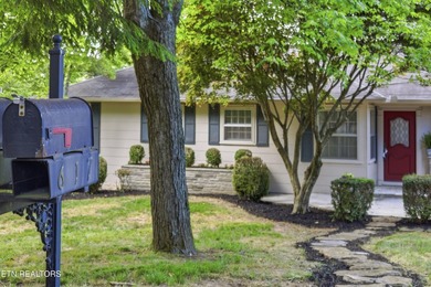 Prime Kingston Location with Seasonal Lake Views & Timeless - photo 44