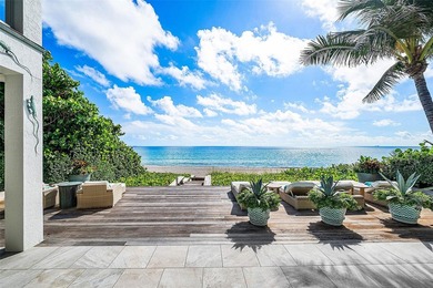 Indulge in the pinnacle of coastal luxury at this direct - photo 4