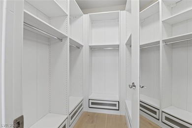 Rare luxury penthouse in the highly sought-after Mira Villa - photo 47