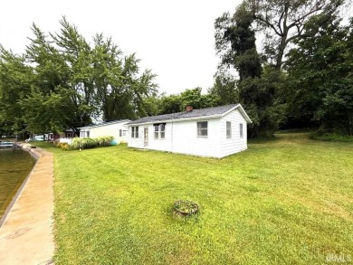 Lake Home For Sale in Wolcottville, Indiana