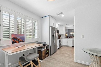 Fully renovated 2-bedroom, 2-bathroom townhouse in sought after - photo 13