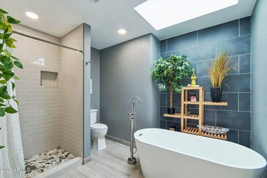 Fully renovated 2-bedroom, 2-bathroom townhouse in sought after - photo 17