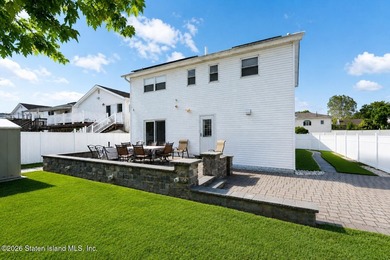 Welcome to 55 Devens Street in Staten Island! This beautifully - photo 33