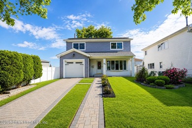 Welcome to 55 Devens Street in Staten Island! This beautifully - photo 36