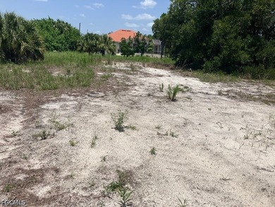 This lot is located close to Beaches, Shopping and some of the - photo 7