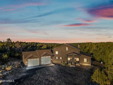 (private lake, pond, creek) Home For Sale in Overgaard Arizona