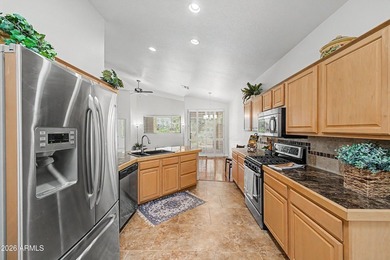 Beautiful 2-bedroom, 2-bathroom home with office in gated - photo 4
