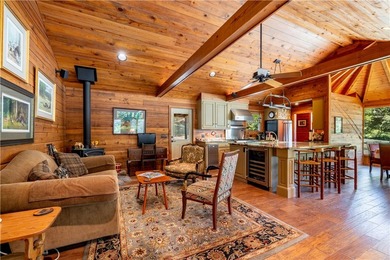Discover 1,190 contiguous acres on the edge of the Buffalo River - photo 4