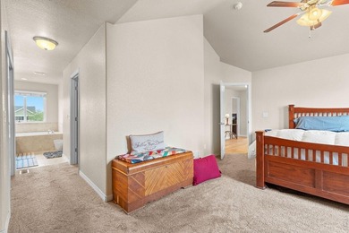 If you've been looking for a 5 bedroom + office, 4 bathroom home - photo 17