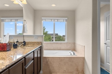 If you've been looking for a 5 bedroom + office, 4 bathroom home - photo 19