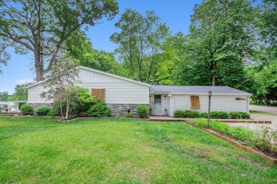 Lake Home Sale Pending in Pinckney, Michigan