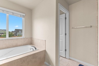 If you've been looking for a 5 bedroom + office, 4 bathroom home - photo 21