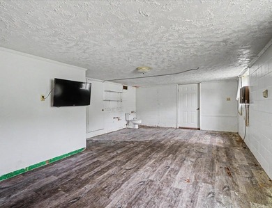 Unlock the potential of this 1,843 sq. ft. home located at 211 - photo 22