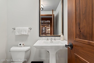 Discover refined alpine living in this exceptional Private