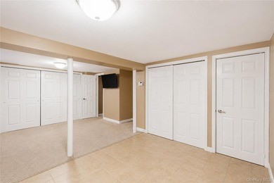 Beautifully maintained and thoughtfully updated, this spacious 4 - photo 25