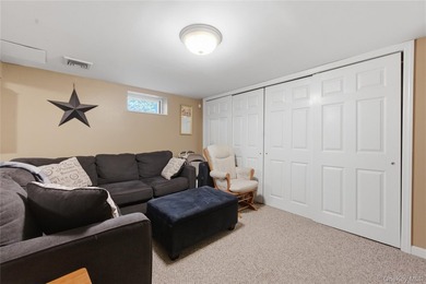 Beautifully maintained and thoughtfully updated, this spacious 4 - photo 26