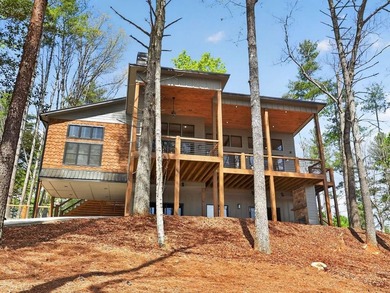 Luxury Mountain Living in Buck Horn Estates Location: White Path - photo 1