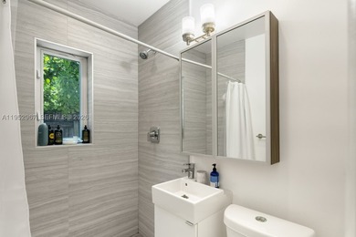 Rarely available Art-deco home designed by famous architect - photo 33
