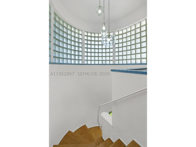 Rarely available Art-deco home designed by famous architect - photo 37