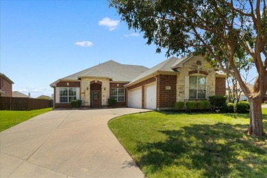 Lake Home Sale Pending in Grand Prairie, Texas