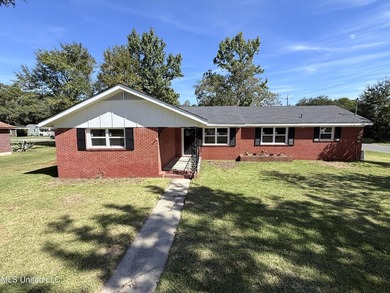 This house comes with a REDUCED RATE as low as 5.125% (APR 5 - photo 1