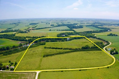 (private lake, pond, creek) Acreage For Sale in Clarksville Iowa