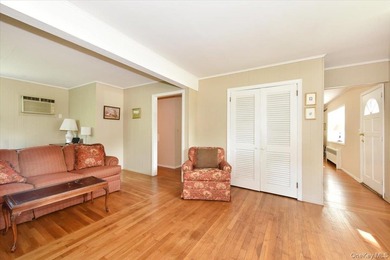 Welcome To 344 New York Ave. In Massapequa Park! This Beautiful - photo 12